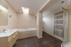 Photo 17- click for photo gallery